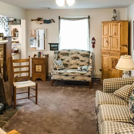 Hen Cove Cottage